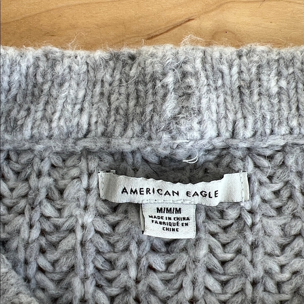 American Eagle Outfitters Light Gray Crew Neck Sweater - Picture 2 of 6
